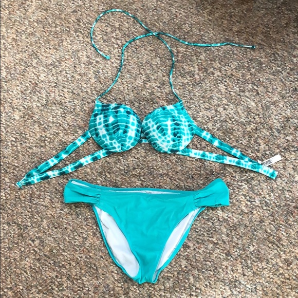 Swimsuit - Picture 1 of 3